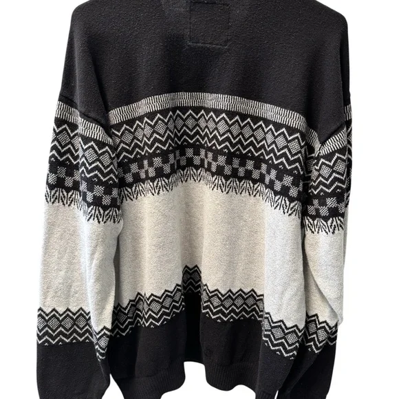 Men’s Hollister Crewneck Sweater size XL - Picture 2 of 5